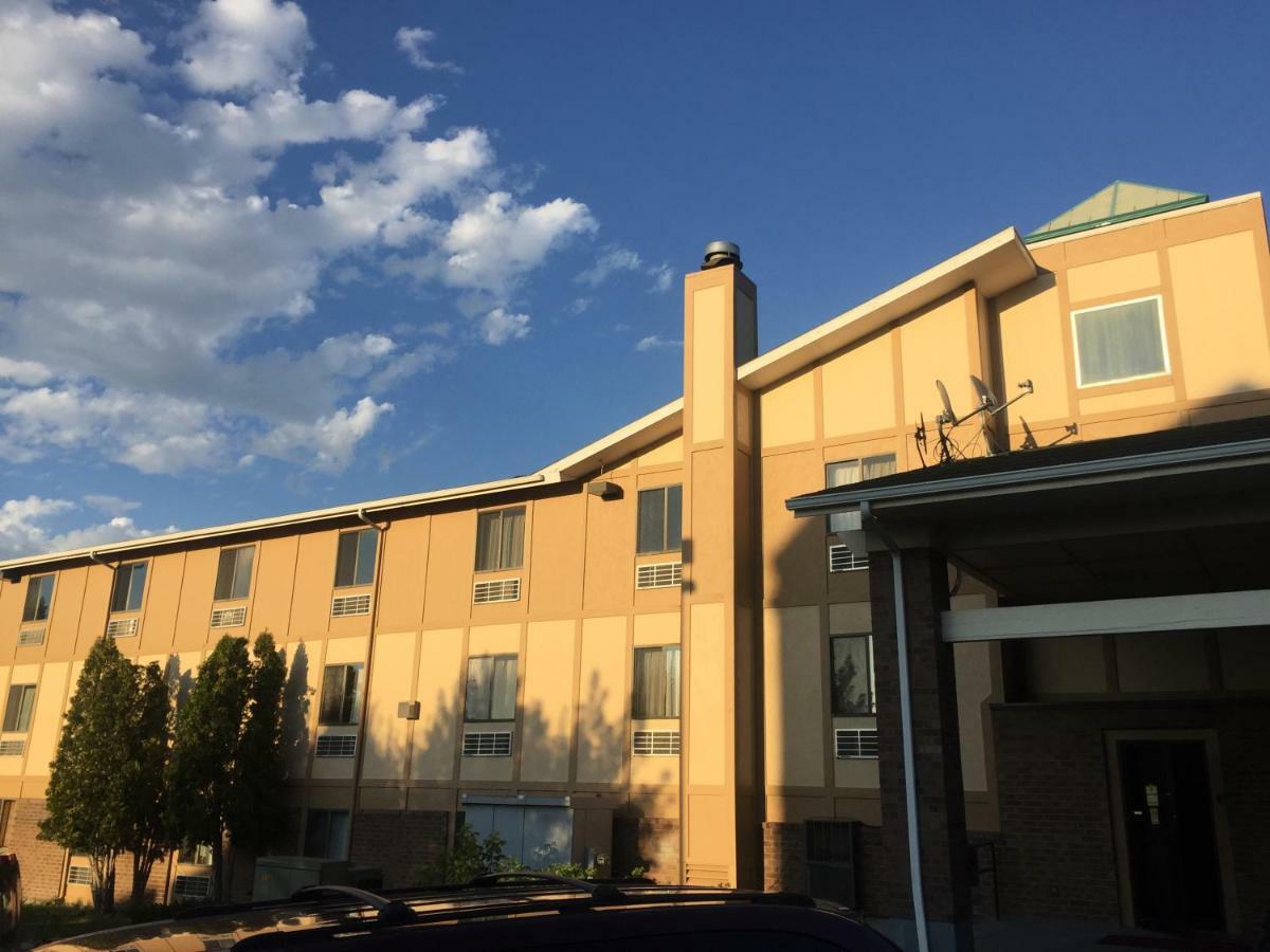 Motel Super 8 By Wyndham Helena Esterno foto